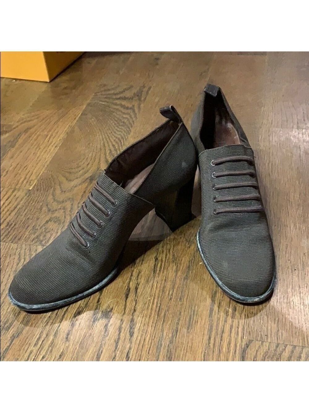 Luc Berjen brown stretch heels size 8.5